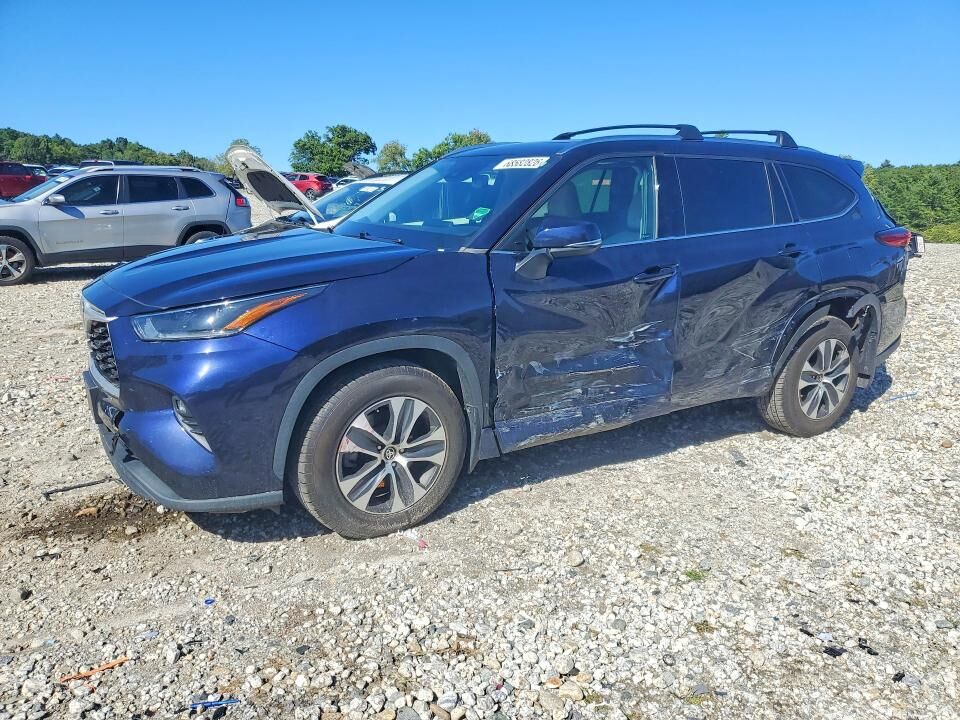 2021 TOYOTA Highlander