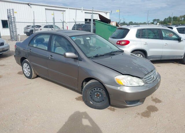 2004 TOYOTA Corolla