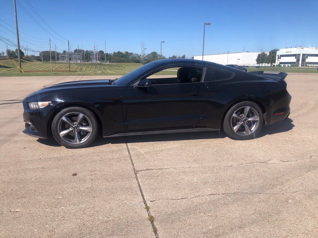 2016 FORD Mustang