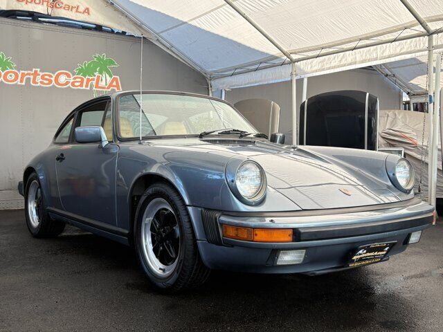 1984 PORSCHE 911