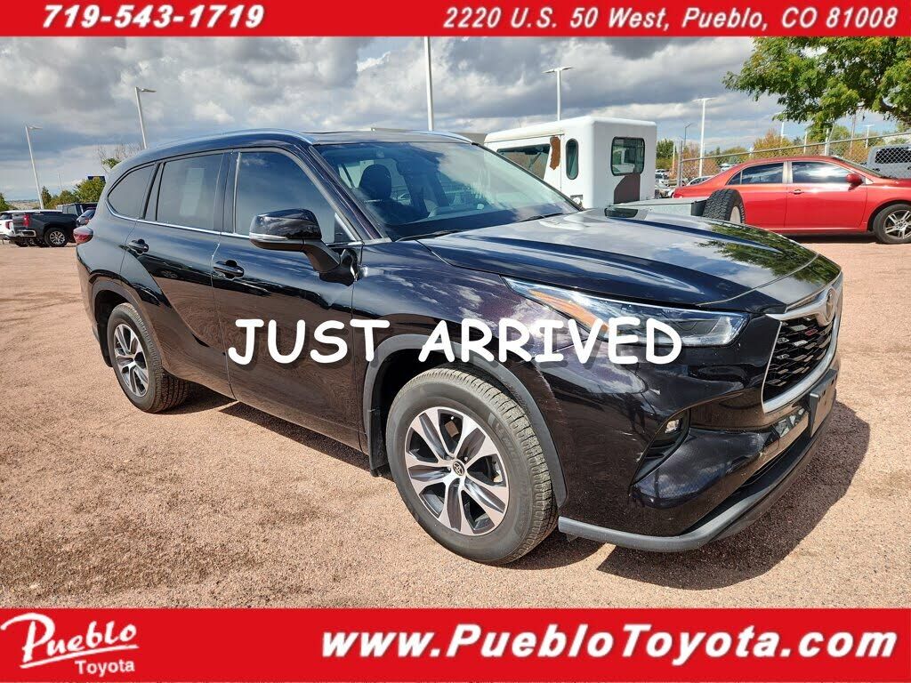 2021 TOYOTA Highlander