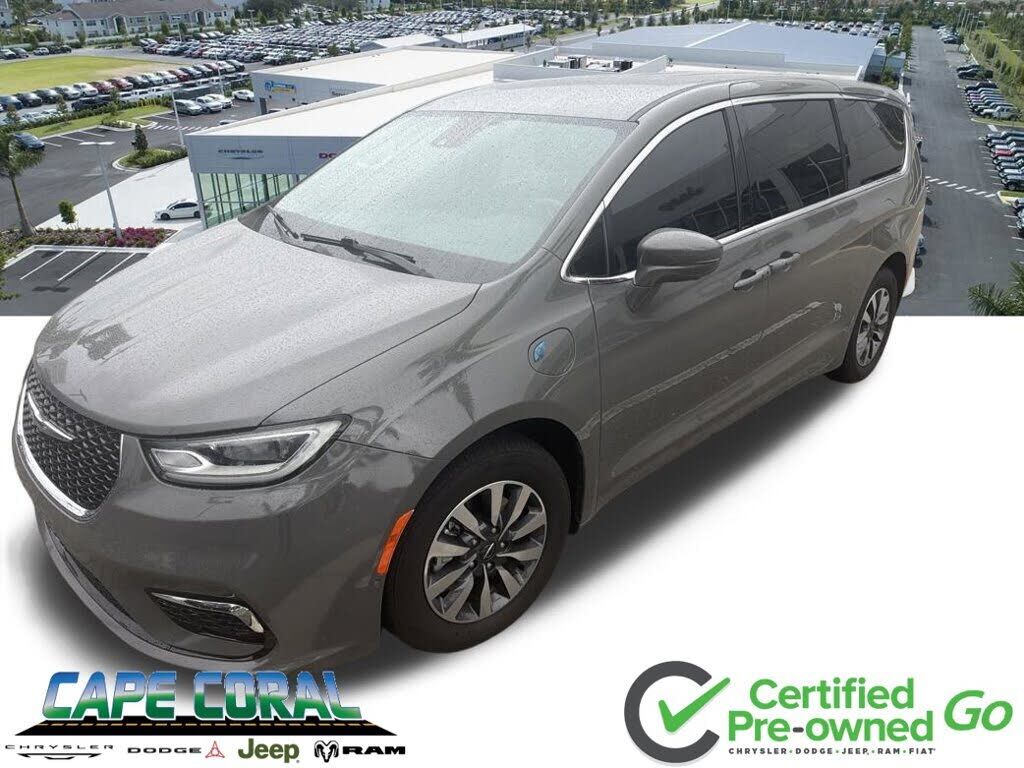2022 CHRYSLER Pacifica
