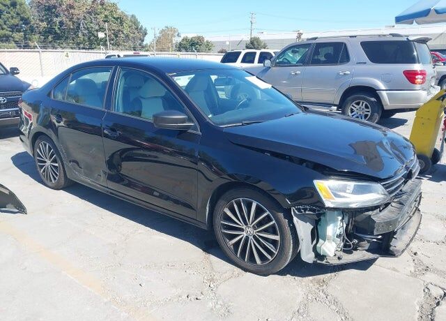 2016 VOLKSWAGEN Jetta