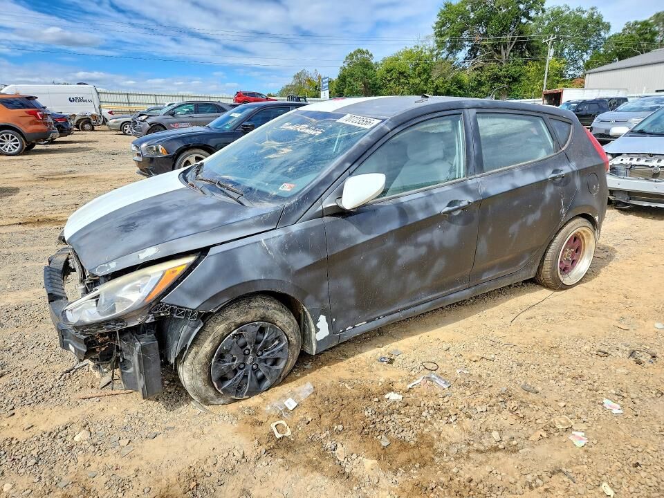 2016 HYUNDAI Accent