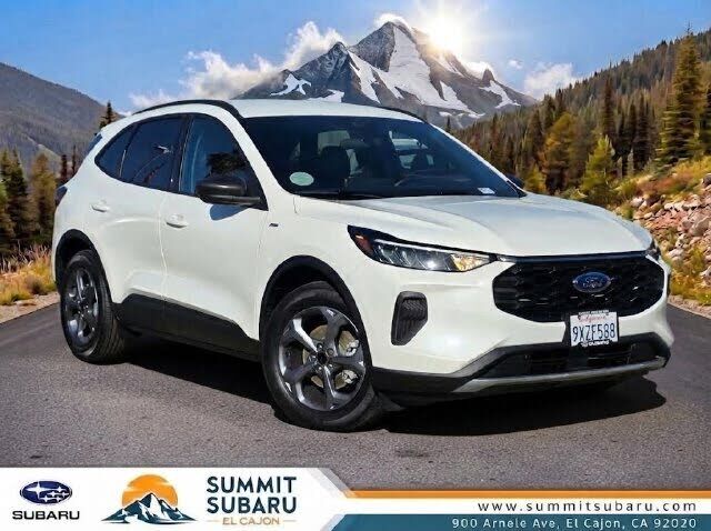 2025 FORD Escape
