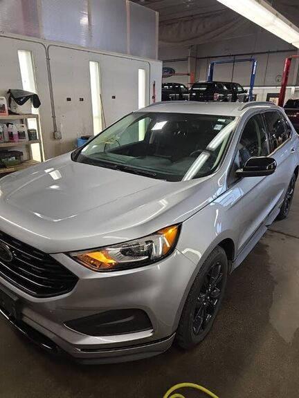 2022 FORD Edge