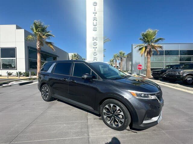 2024 KIA Carnival