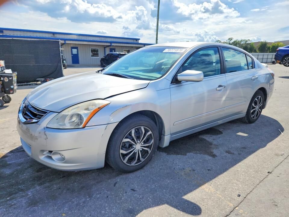 2010 NISSAN Altima