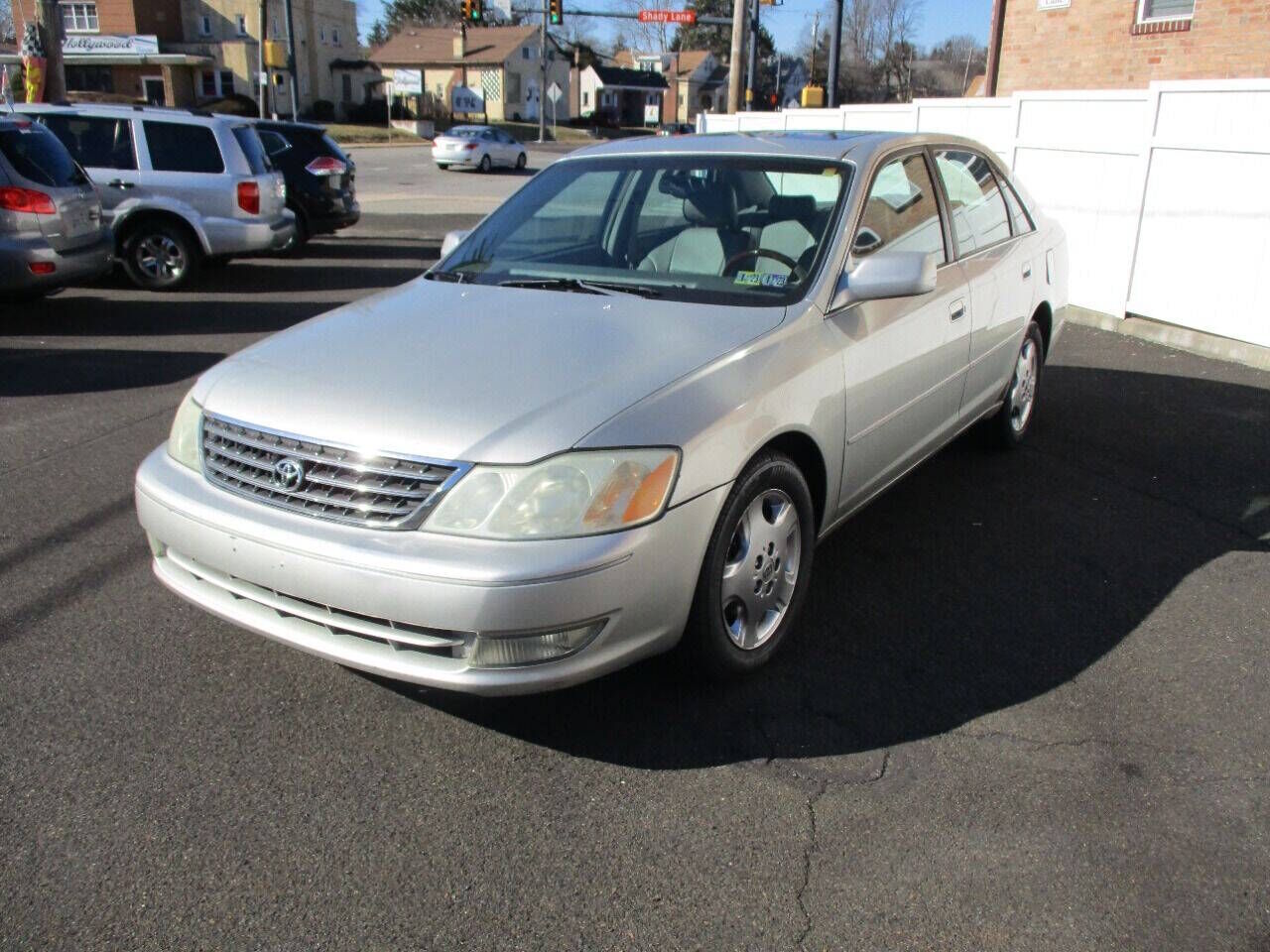 2004 TOYOTA Avalon