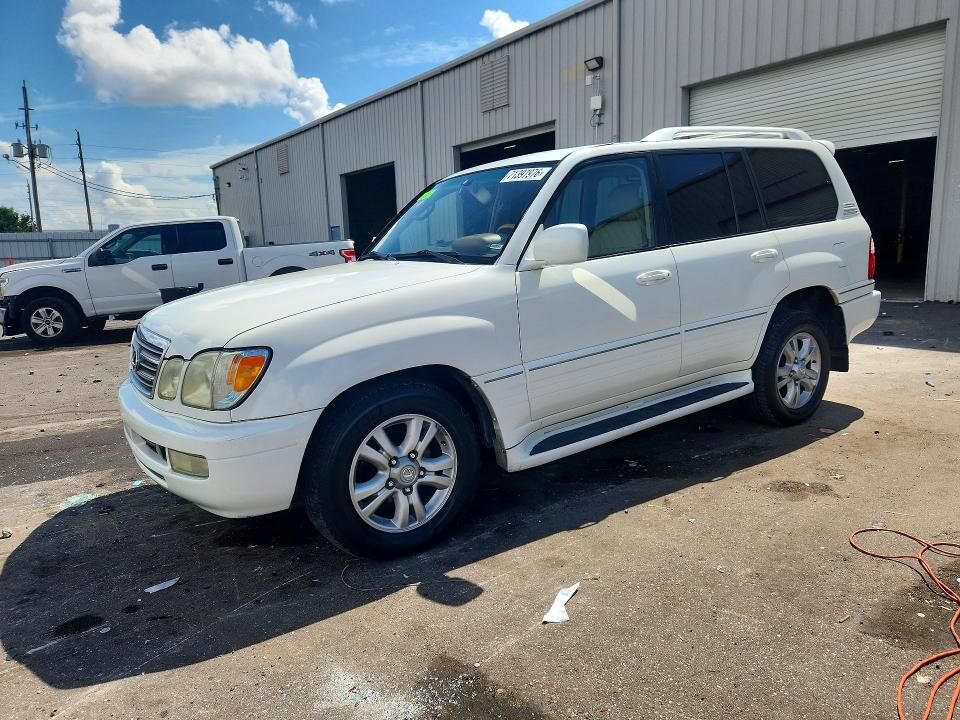 2004 LEXUS LX
