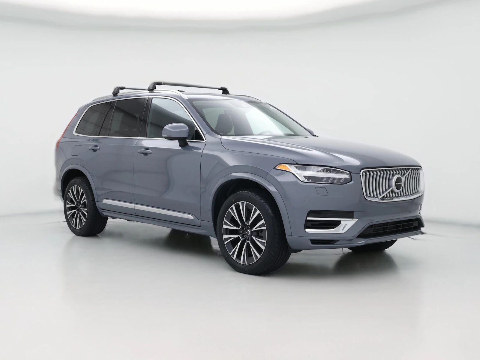 2022 VOLVO XC90