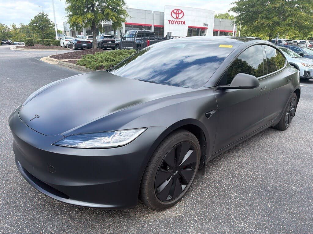 2024 TESLA Model 3