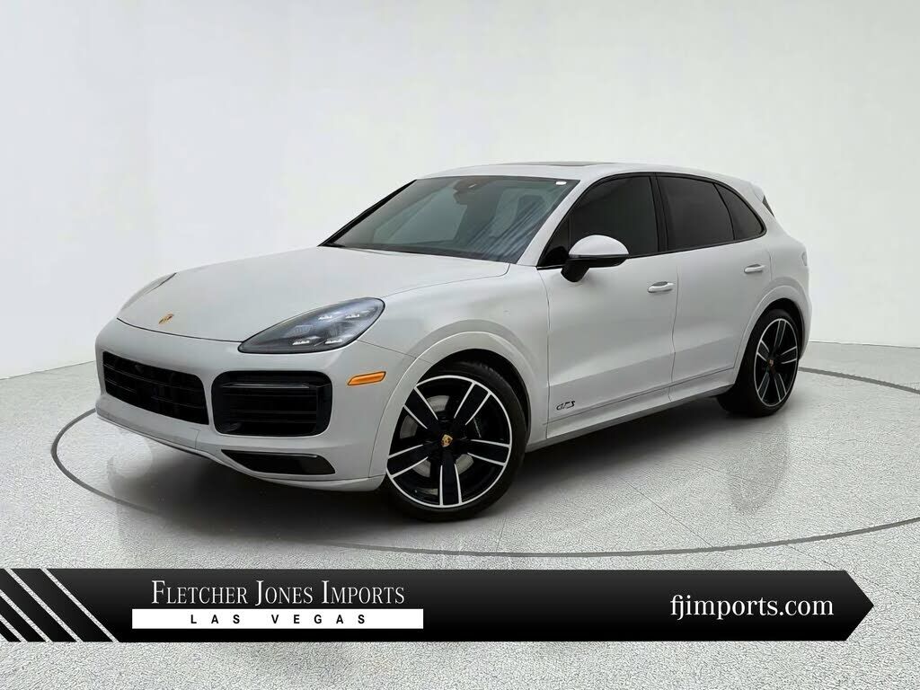 2023 PORSCHE Cayenne