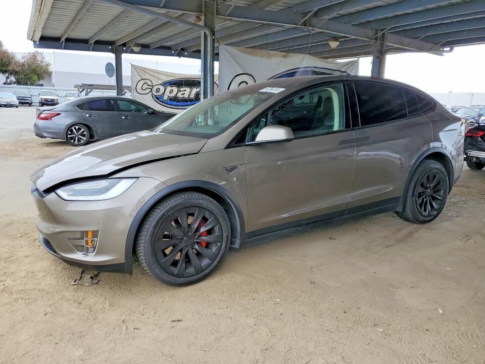 2016 TESLA Model X