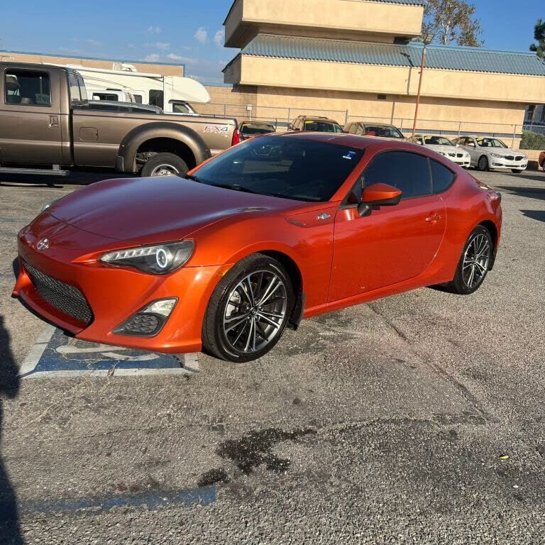 2016 TOYOTA Scion