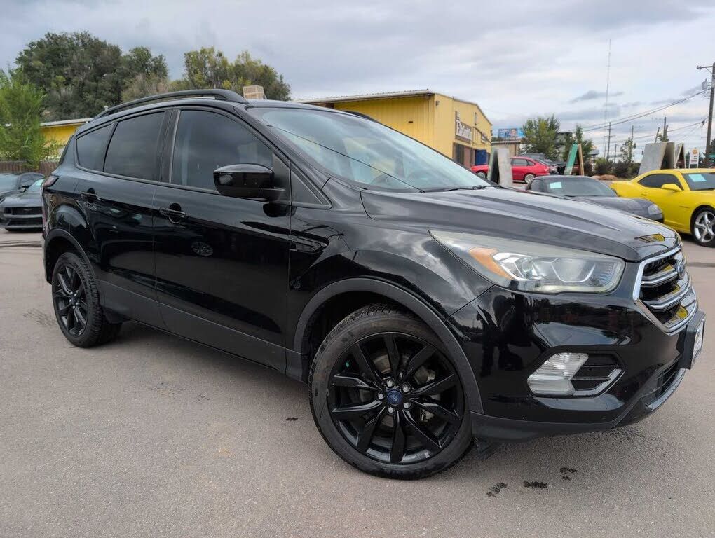 2017 FORD Escape