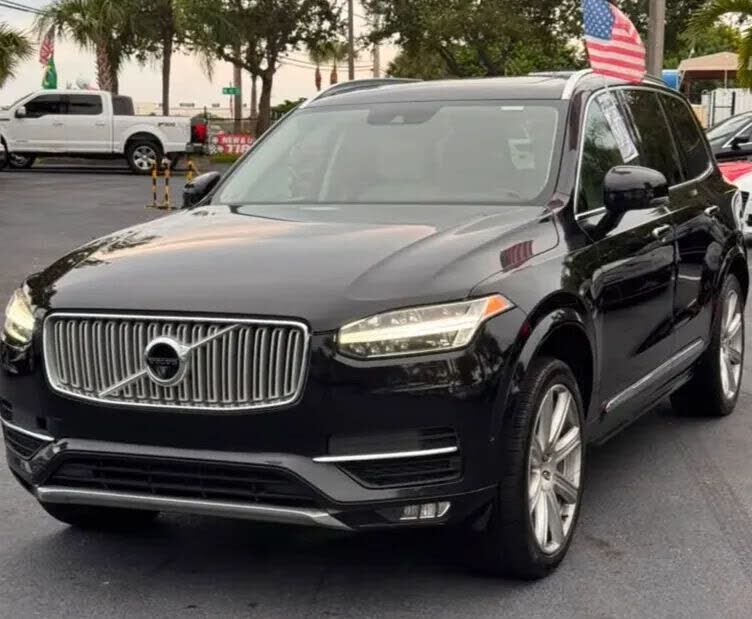 2018 VOLVO XC90