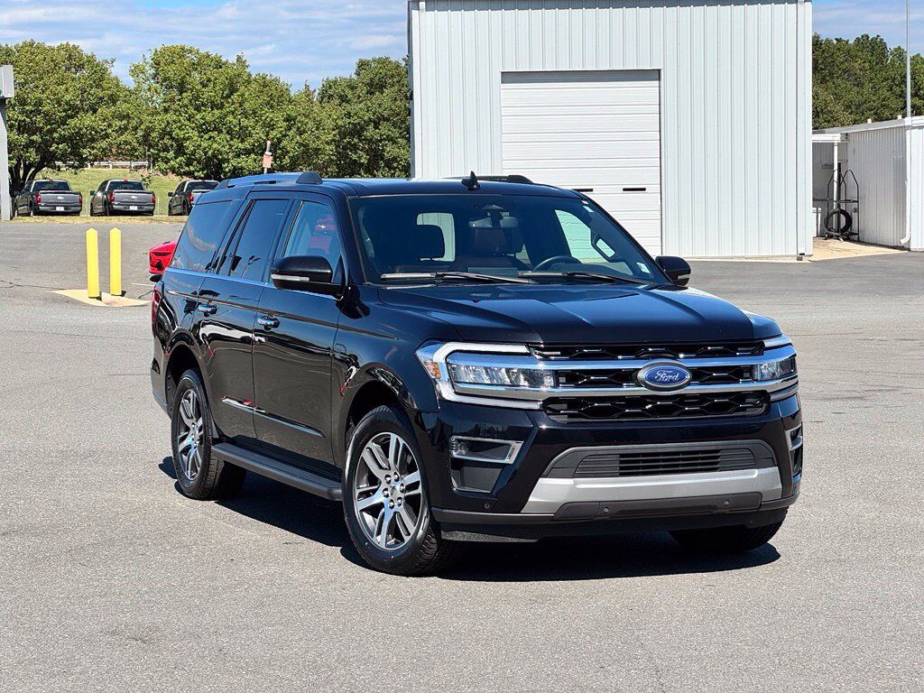 2024 FORD Expedition
