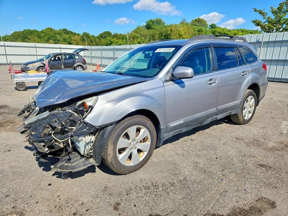 2011 SUBARU Outback