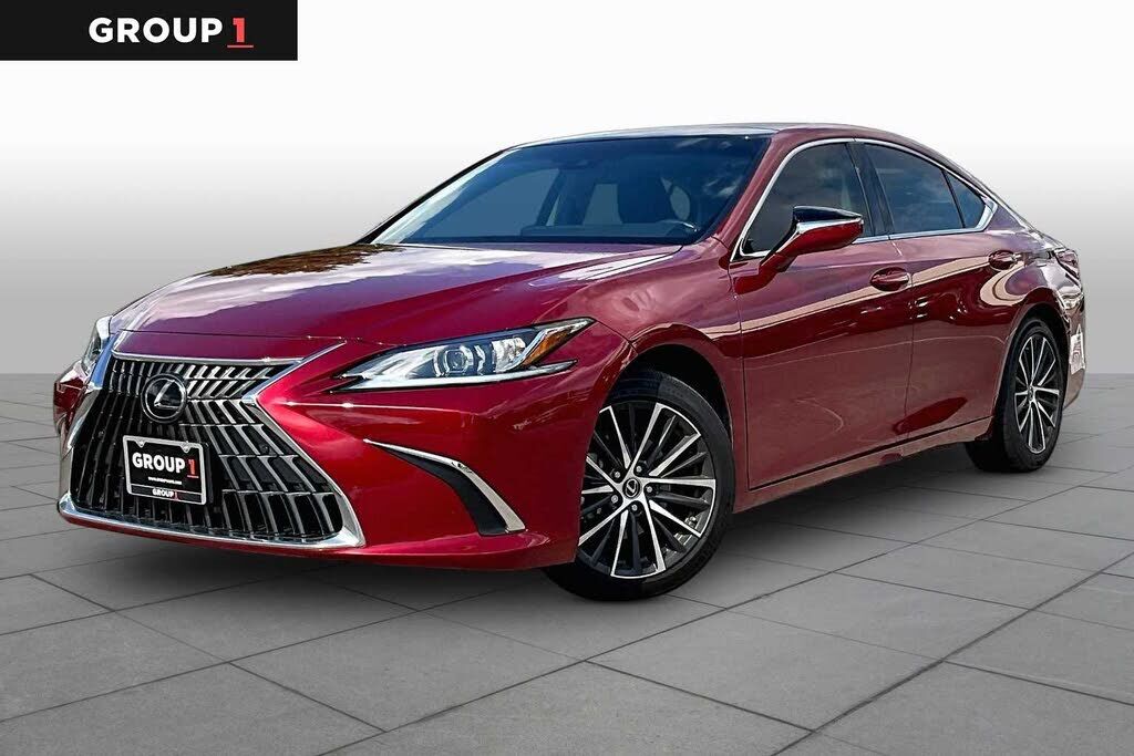 2025 LEXUS ES