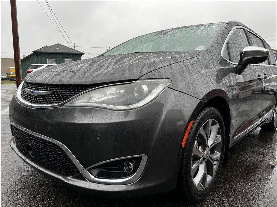 2019 CHRYSLER Pacifica