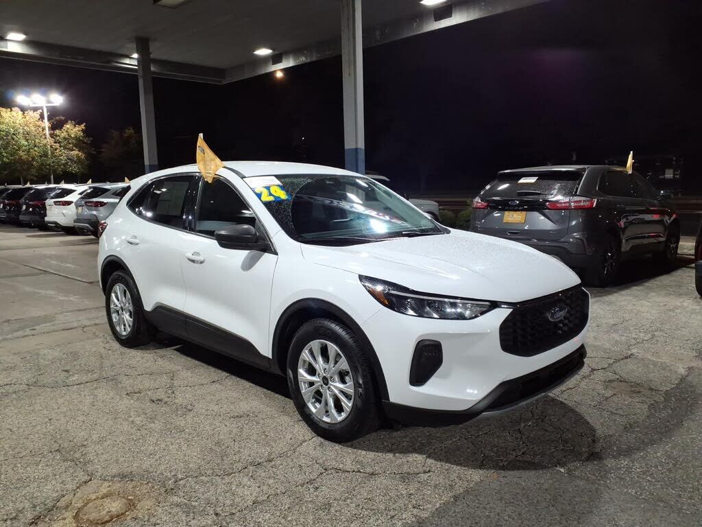 2024 FORD Escape