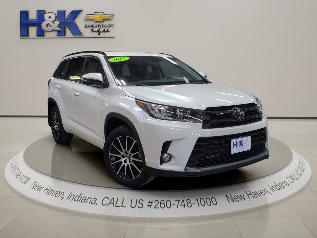 2017 TOYOTA Highlander