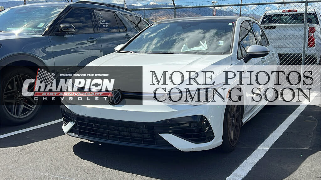 2022 VOLKSWAGEN Golf