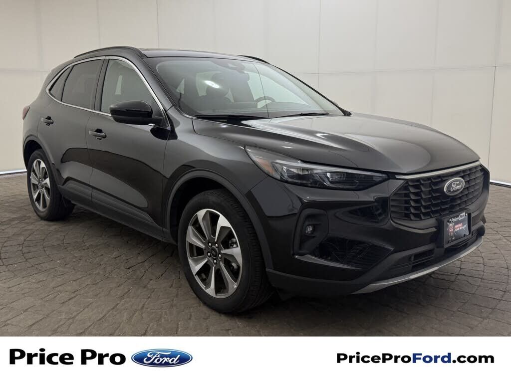 2025 FORD Escape