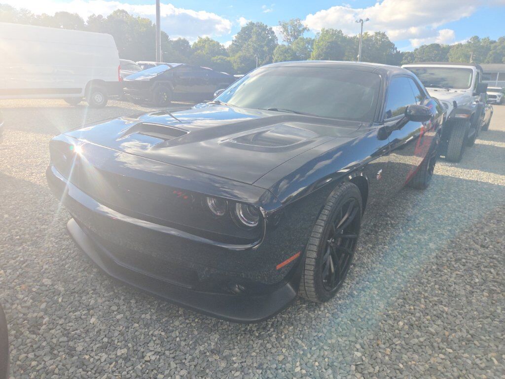 2022 DODGE Challenger
