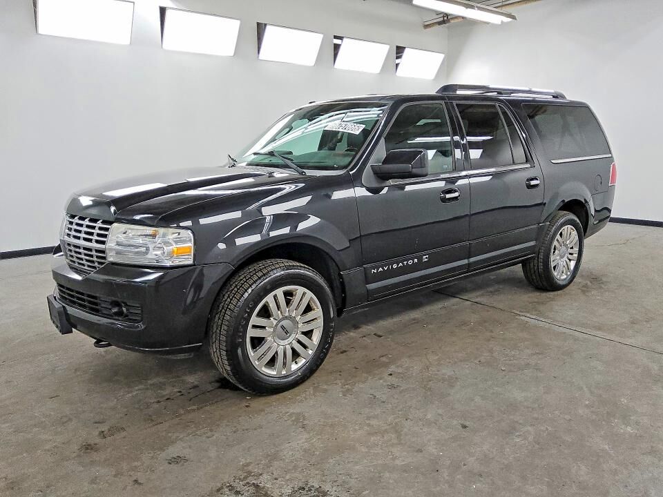 2013 LINCOLN Navigator