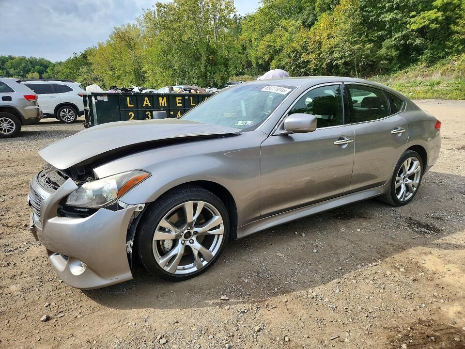 2013 INFINITI M37