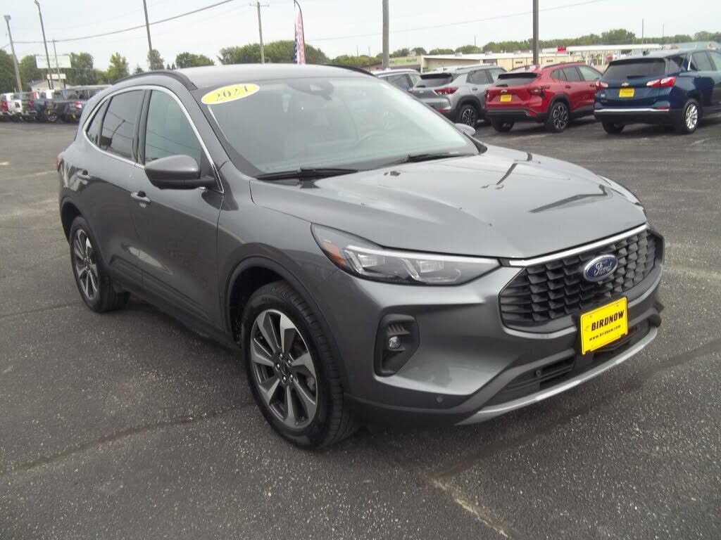2024 FORD Escape
