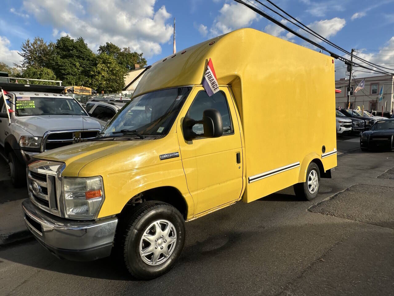 2010 FORD E-350