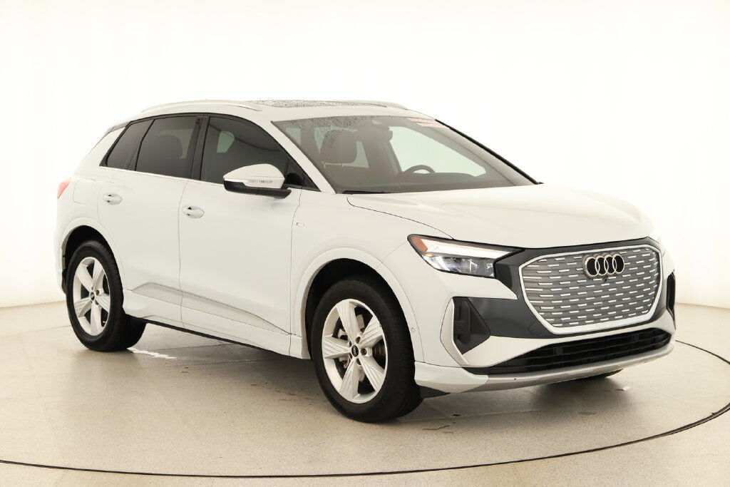 2023 AUDI Q4