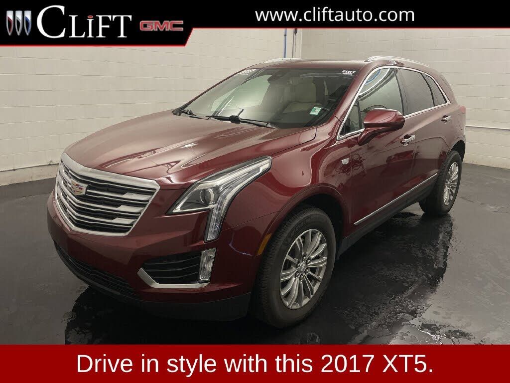 2017 CADILLAC XT5