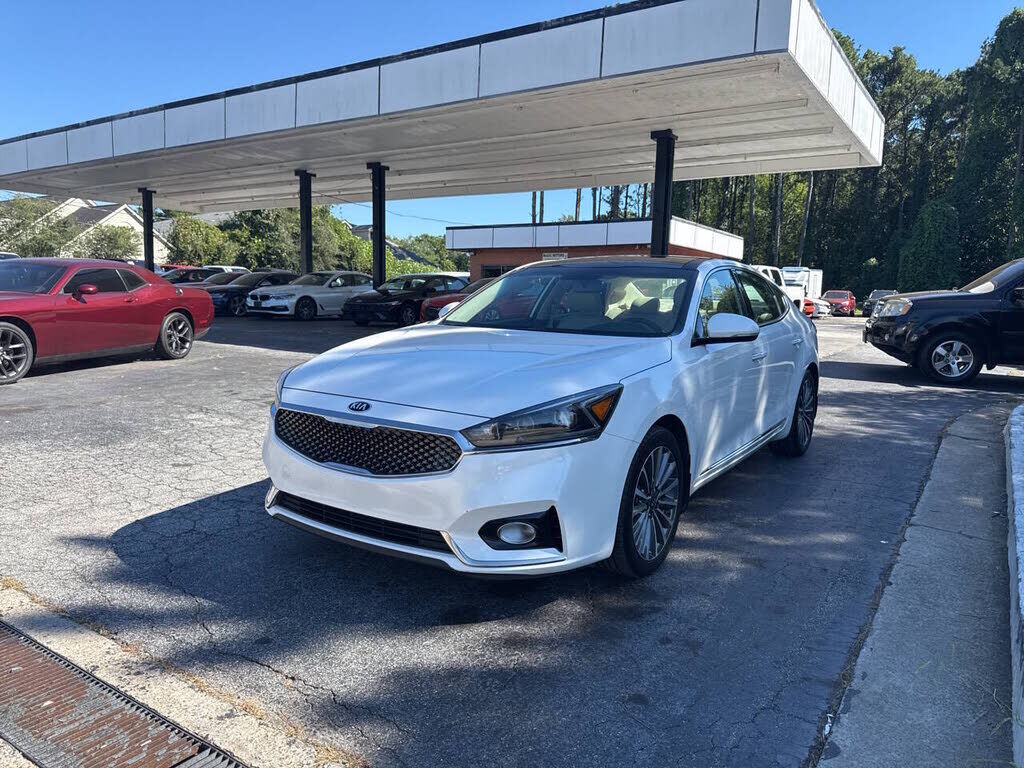 2017 KIA Cadenza