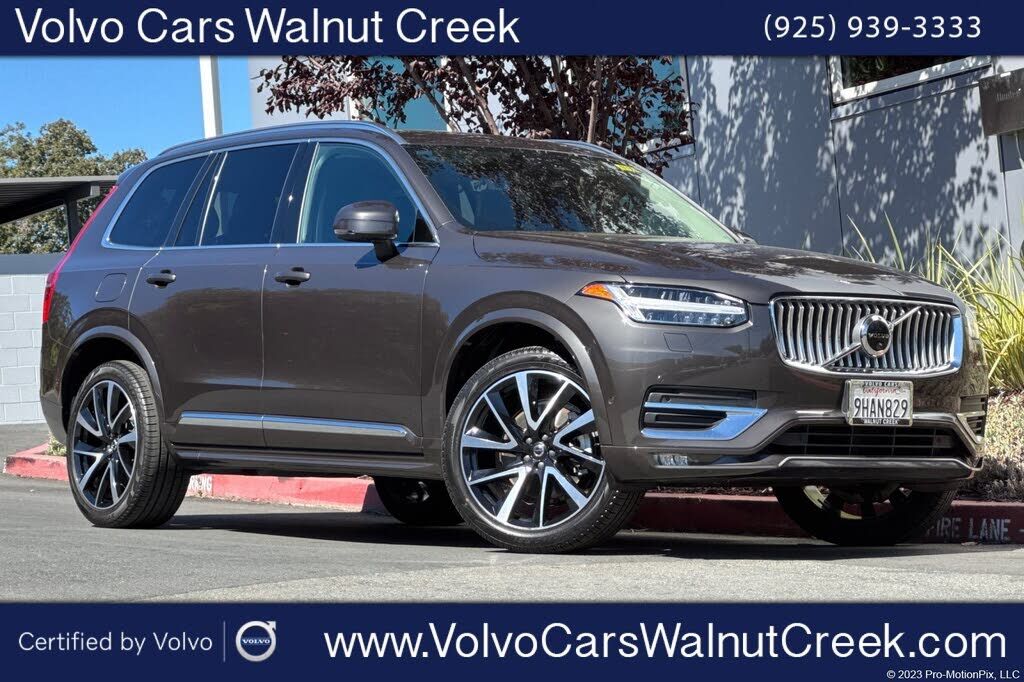 2023 VOLVO XC90
