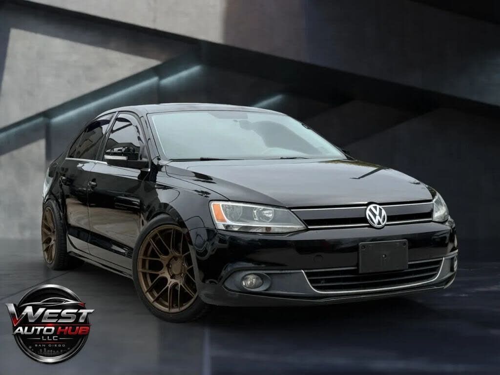2013 VOLKSWAGEN Jetta
