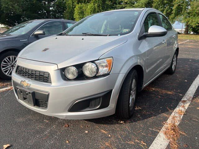2013 CHEVROLET Sonic