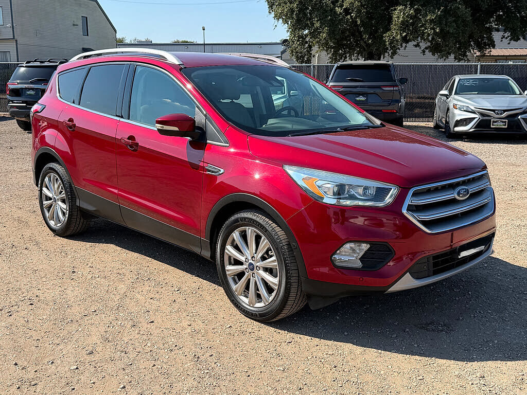 2017 FORD Escape