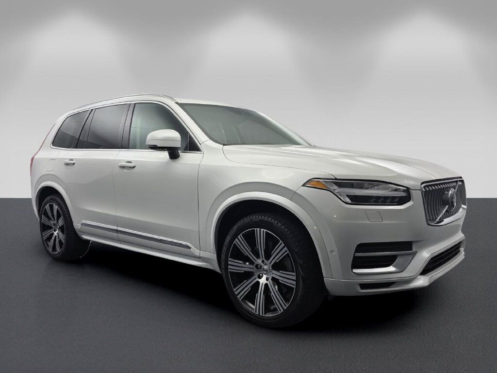 2020 VOLVO XC90
