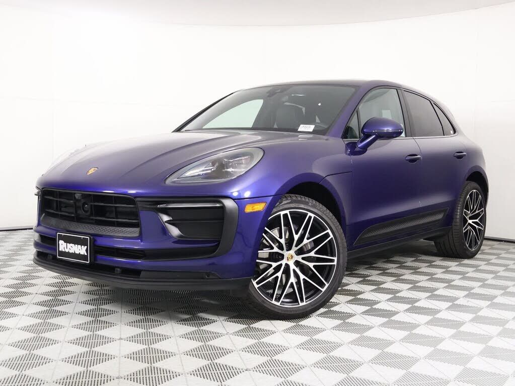 2023 PORSCHE Macan