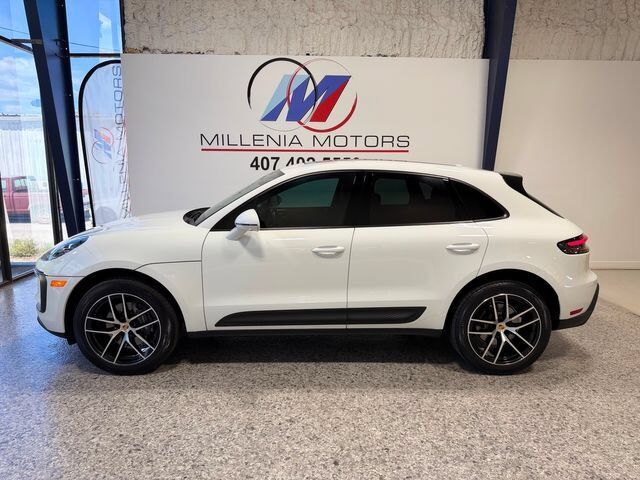 2022 PORSCHE Macan