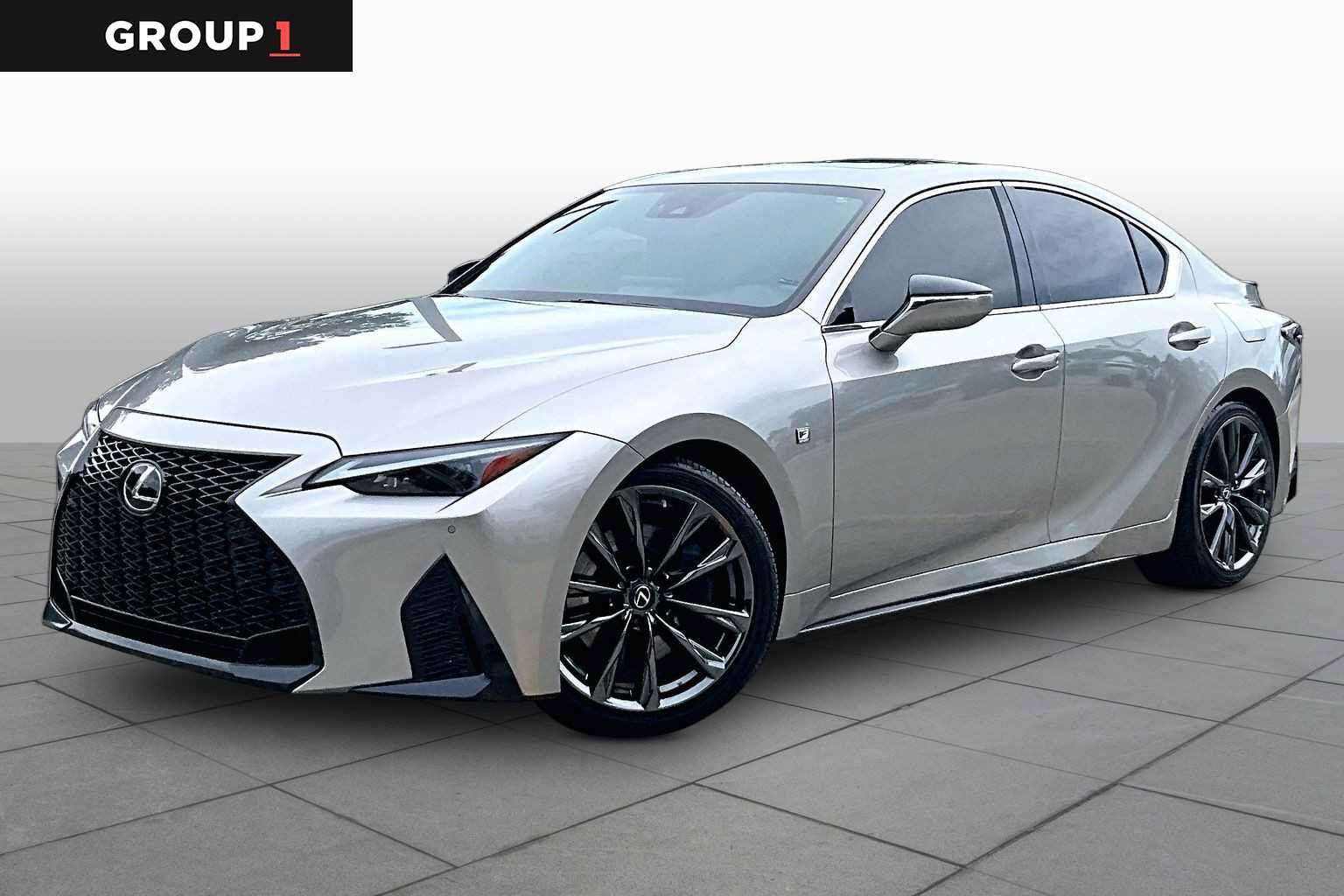 2021 LEXUS IS