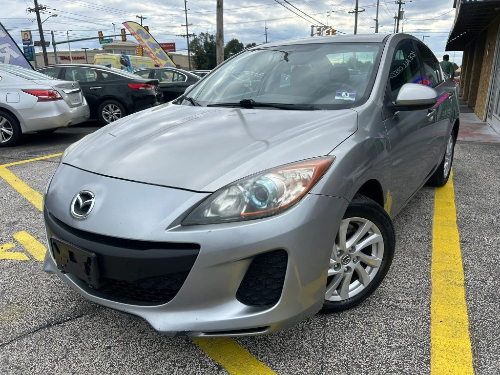 2013 MAZDA Mazda3