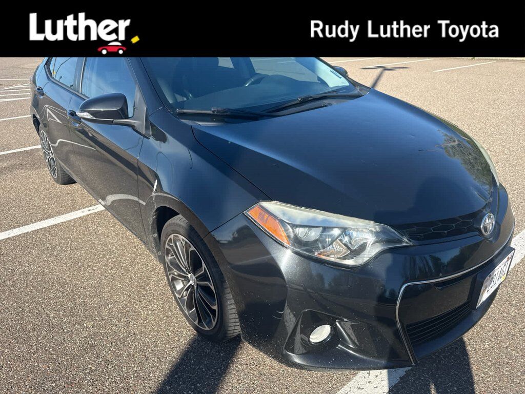 2016 TOYOTA Corolla