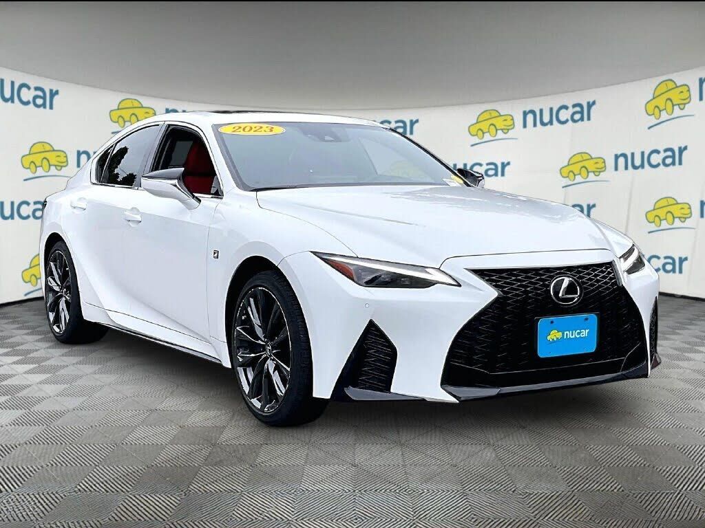 2023 LEXUS IS