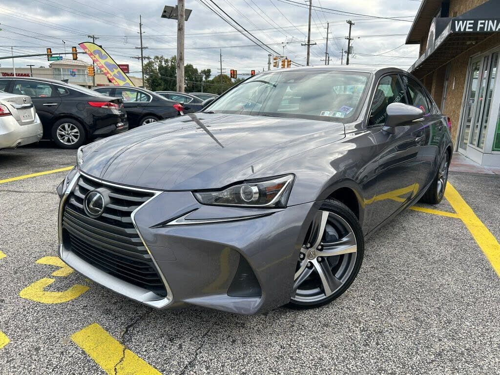 2018 LEXUS IS