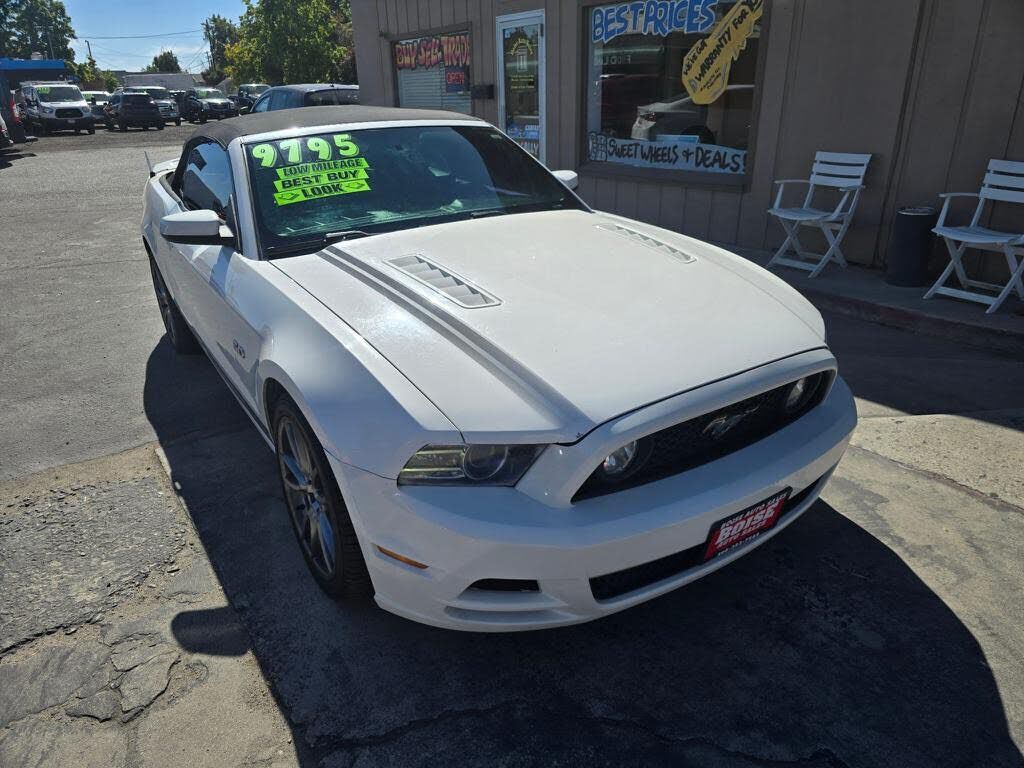 2013 FORD Mustang